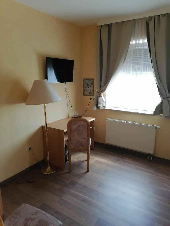 Pension Kuehnauer Hof Dessau-Rosslau ภายนอก รูปภาพ
