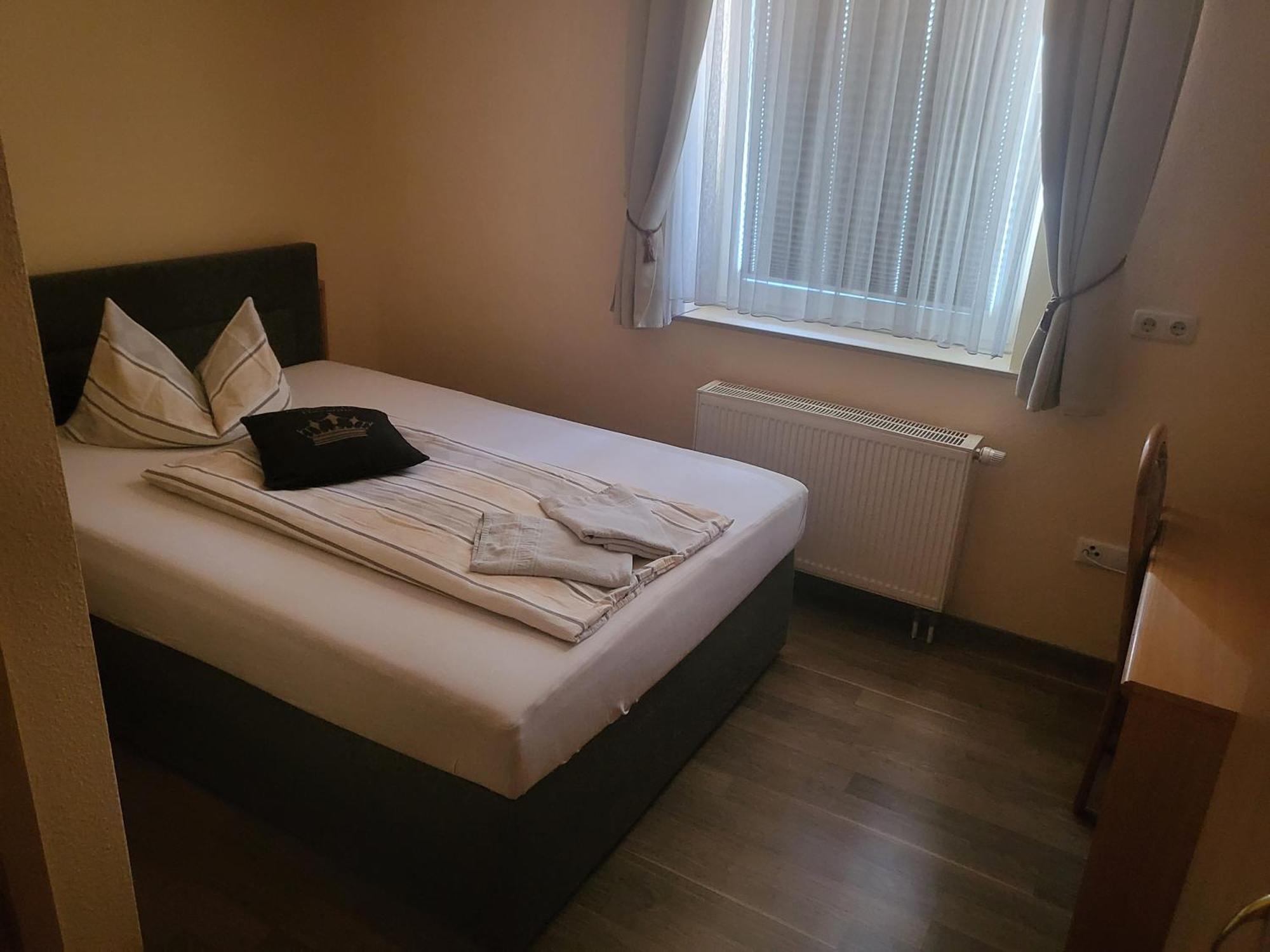Pension Kuehnauer Hof Dessau-Rosslau ภายนอก รูปภาพ
